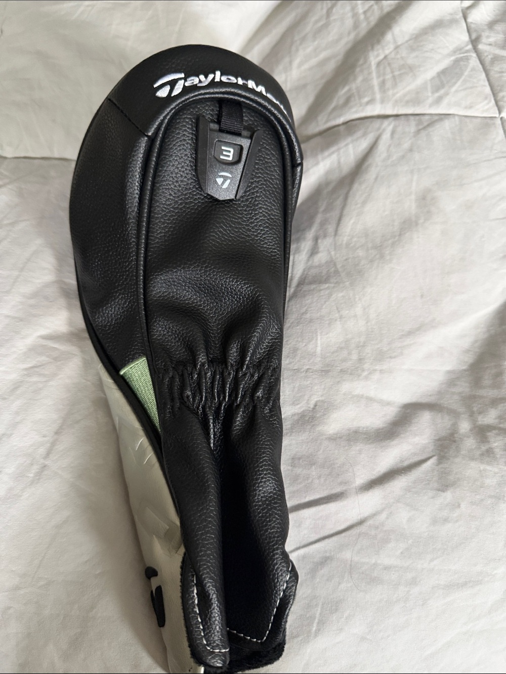 TALYORMADE Qi35
HYBRID HEADCOVER 3